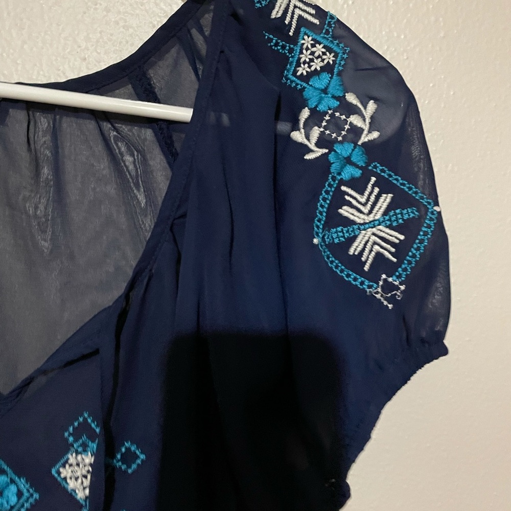 Aztec design blouse - Picture 6 of 6